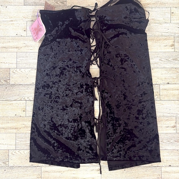 Black velvet lingerie - Picture 4 of 4